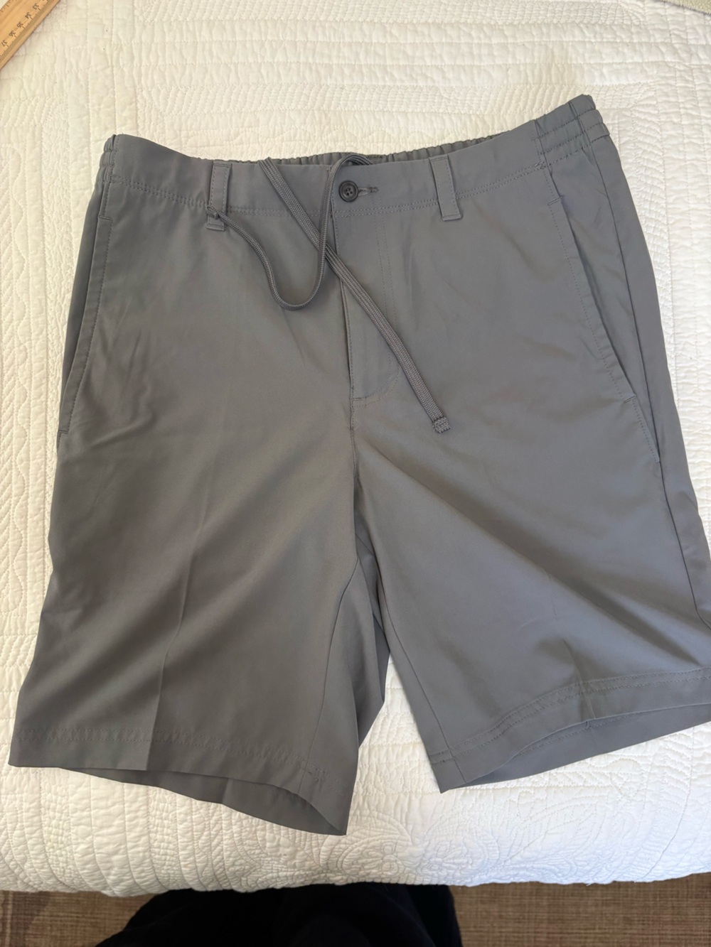 PGA TOUR  Men's Gray Drawstring Performance Shorts